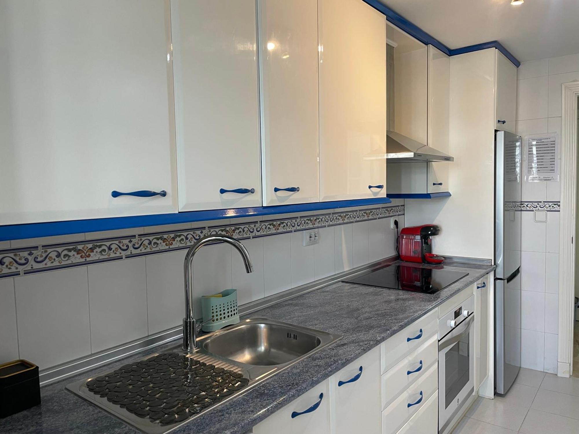 Castillo de Sabinillas Apartamento En Marina Duquesa מראה חיצוני תמונה